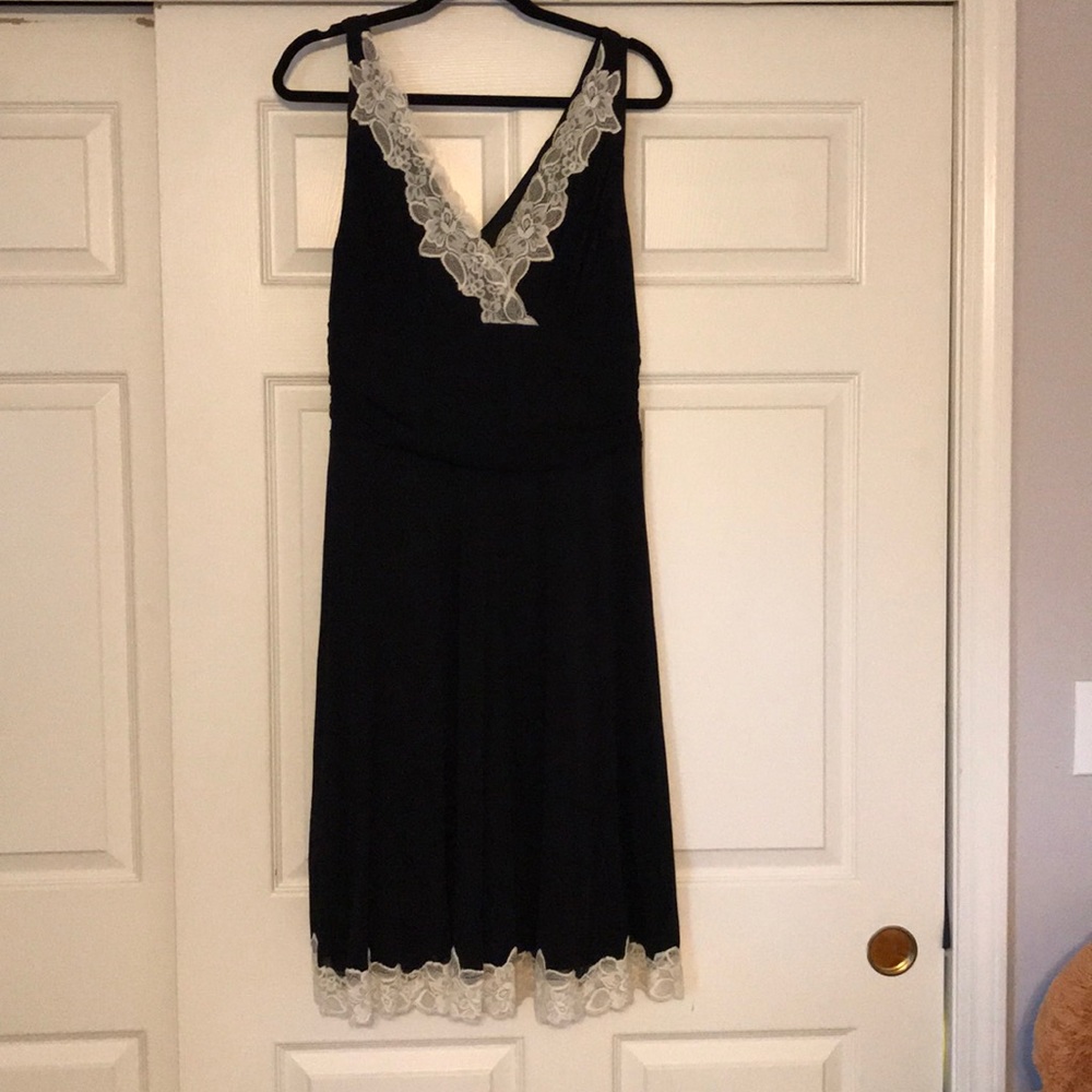White House black market size M dress